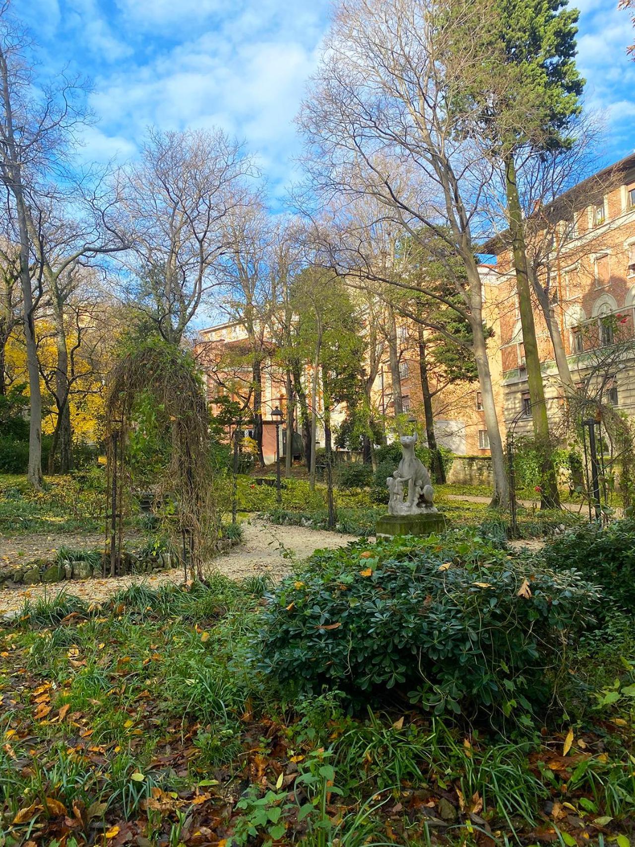 Blucavana, Casa Vacanze In Centro A Trieste Exterior photo